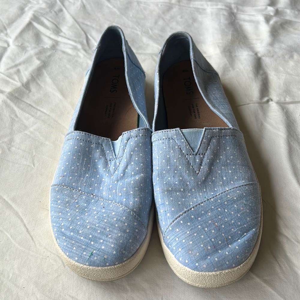 Blue polka dot Toms